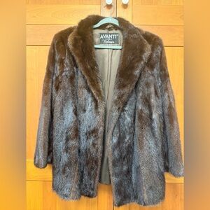Avanti Exclusively at Thalhimers vintage Dark Brown Mink Fur size 18